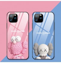 カウズ アイフォン 11 Pro Maxカバー KAWS iPhone 11/11 Proカバー カウズ iPhone XS/XS Maxケース 男女兼用 アイフォン X/XRガラスケース