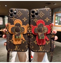 ルイヴィトン iPhone 11/11 pro/11 pro maxカバー Louis Vuitton Vivienne 花柄 アイフォン Xr/Xケース ヴィヴィエンヌ LV 携帯支え iPhone Xr/Xケース ラップ付き ファフォン iPhone Xs/XS MAXケース 送料無料