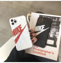 人気 nike iPhone 11/12ケース ナイキ ファッション アイフォン 12mini/12pro/12pro maxケース シンプル iPhone 11pro/11 pro max携帯ケース ナイキロゴ アイホン XS max/x/xr/xsケース おしゃれ ハイブランド iPhone 8/7ケース 偽物 送料無料