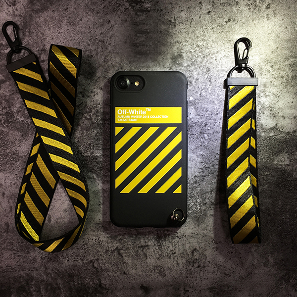 off-white iphoneケース