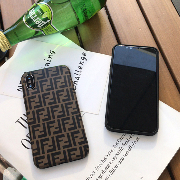 FENDI ブランド iphone XS MAXカバー