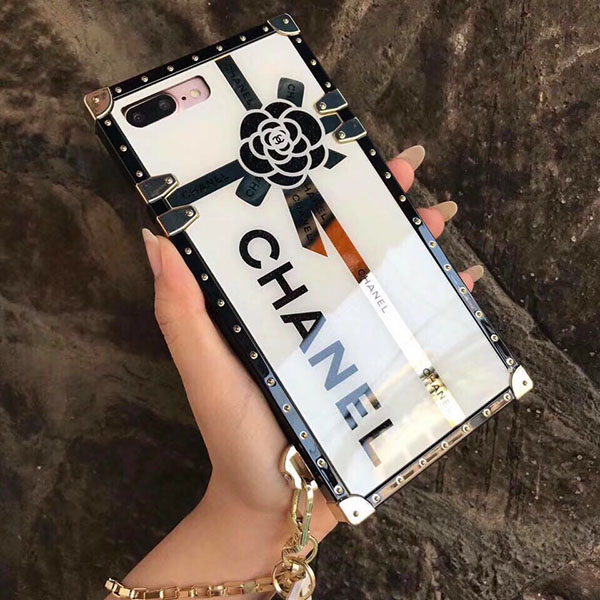 CHANEL風 iphone7plusカバー ミラー型