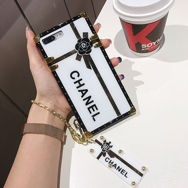 CHANEL iphone 11 pro maxケース