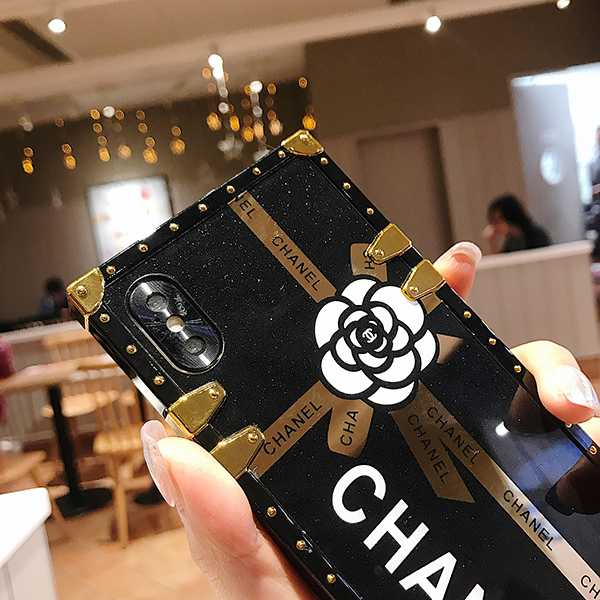 CHANEL iphone 11 pro maxケース