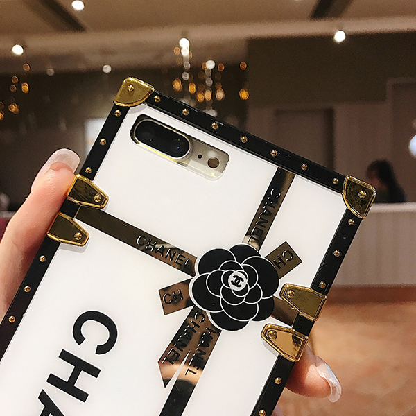 CHANEL iphone 11 pro maxケース