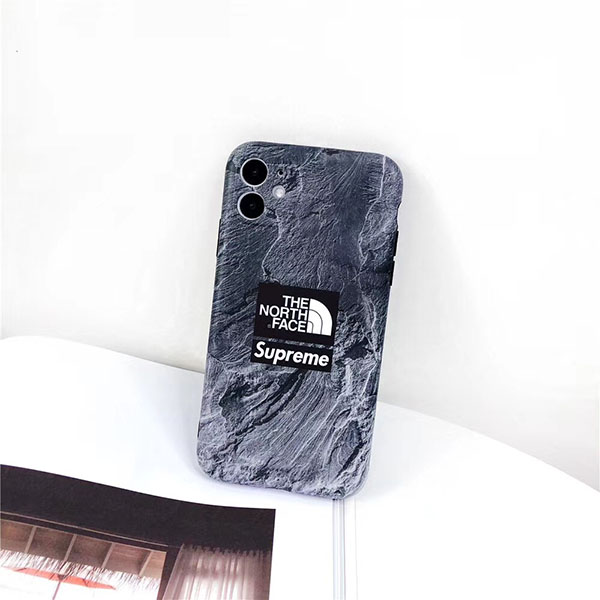 supreme iphone 11 pro maxケース