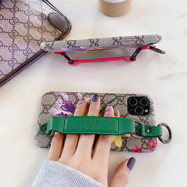 gucci iphone 12ケース