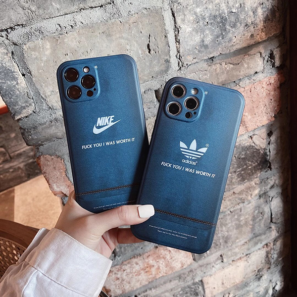 adidas iphone 11ケース