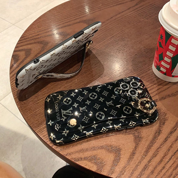 お買得 lv iphone 11 pro maxケース