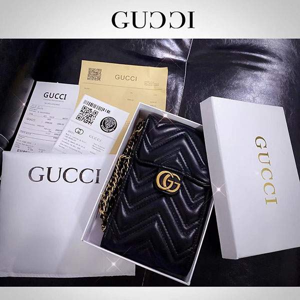 gucci HUAWEIケース