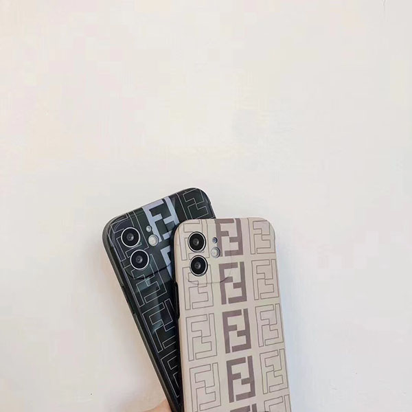 男女兼用 fendi iphone 12 pro maxケース